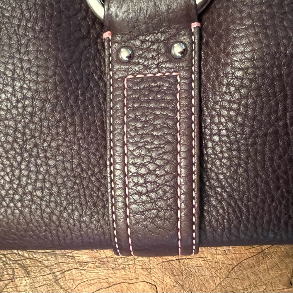 🌸Coach🌸pebble leather bag. Brown and pink stitching - Picture 4 of 16